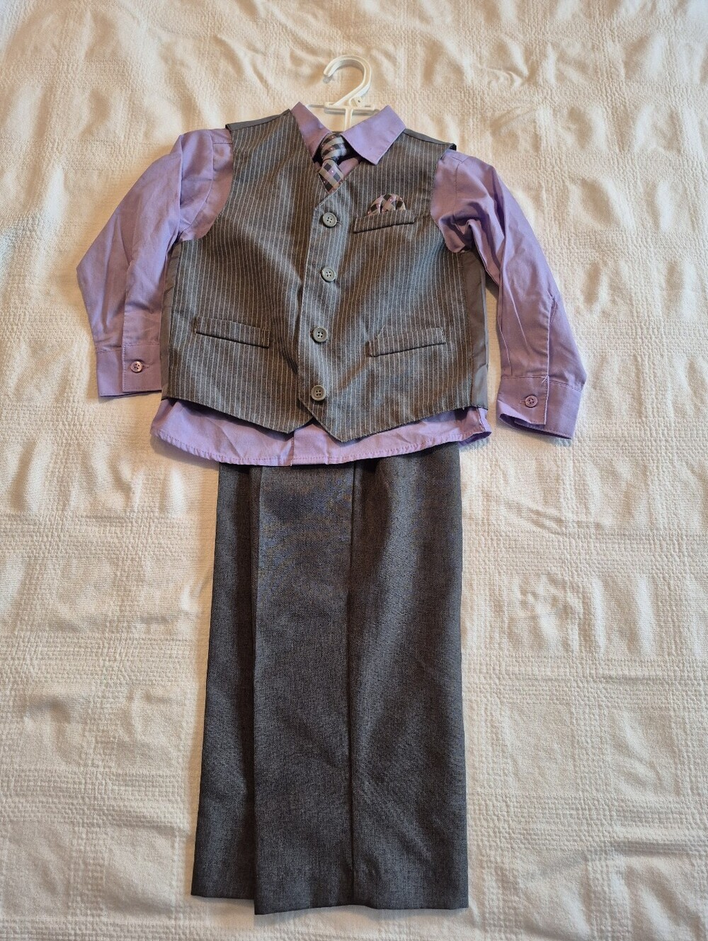 Van Heusen boys size 5 4 piece suit, purple & gray NEW